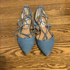 Steve Madden blue wrap up flats
